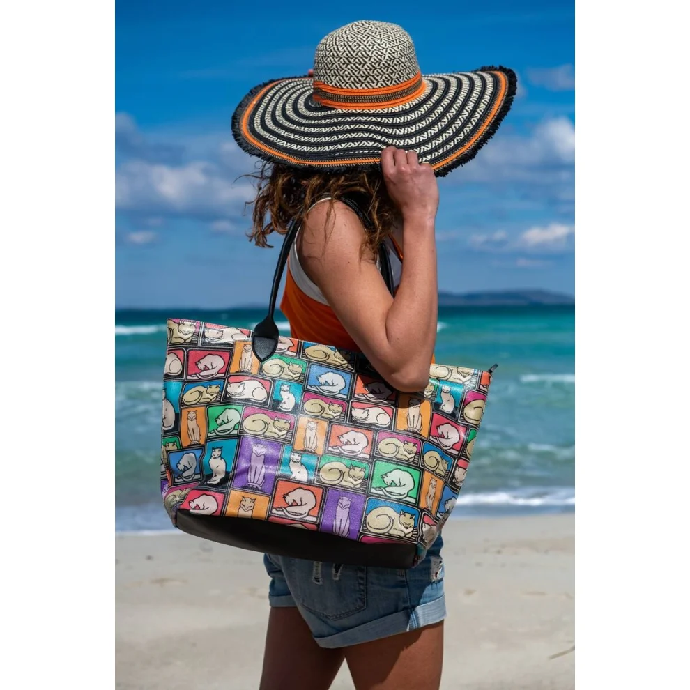 DOGO - Women Vegan Leather Shoulder Bag - Cats And Boxes