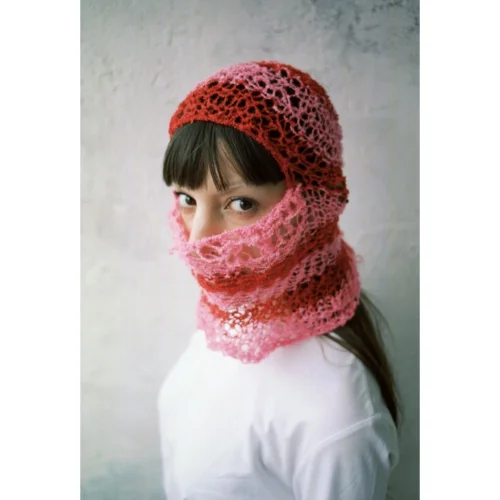 MUJJ Studio - Red And Pink Color Transition-ed Mask