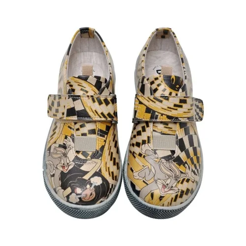 DOGO - Kids Vegan Leather Velcro Sneakers - Warner Bros Shooting Star Bugs Bunny Design