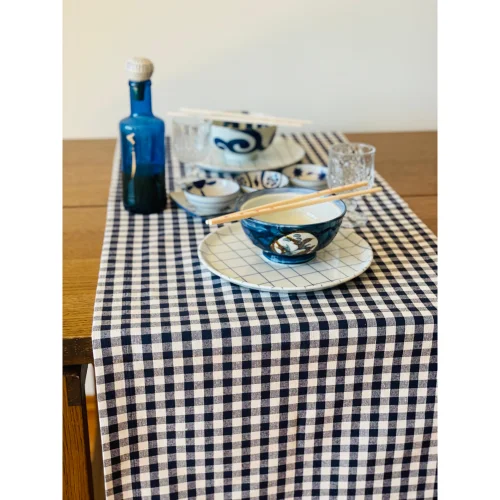 Go&Co Concept - Gingham Table Runner