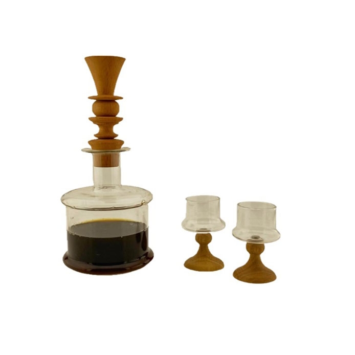 Lily Walnut Stoppered Liquor Set