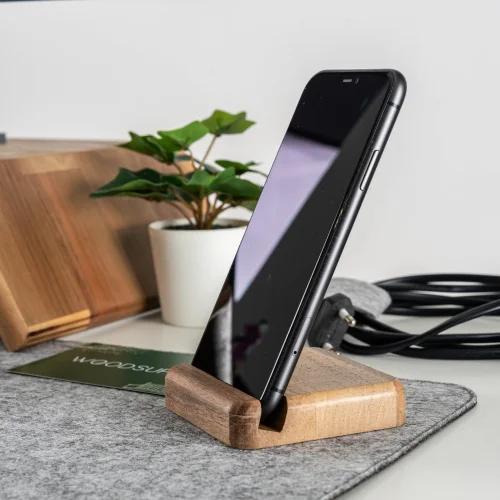 WoodsUpp - Wooden Desktop Phone Holder