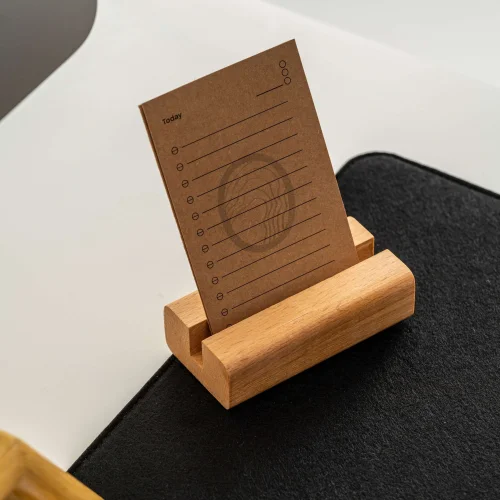 WoodsUpp - Zwis Desktop Wooden Business Card Holder