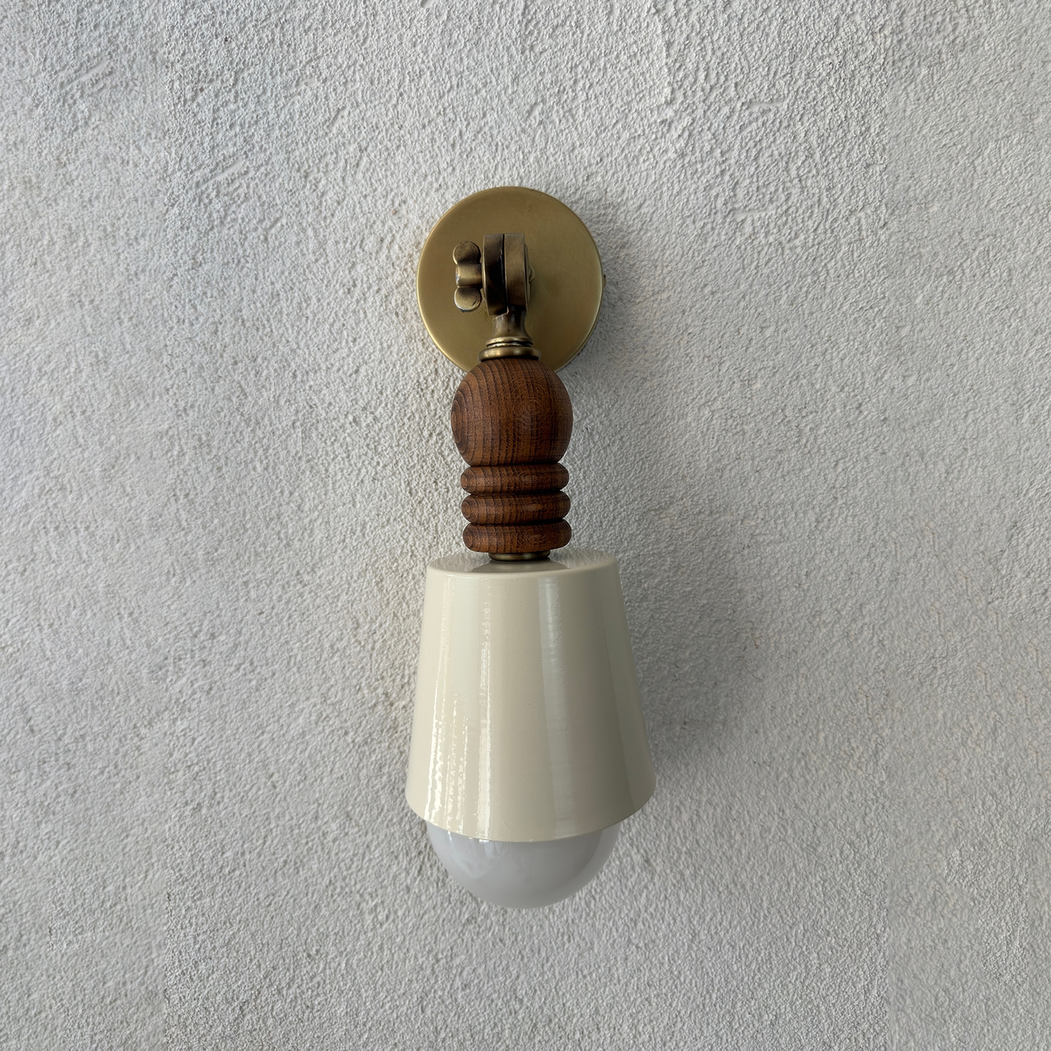 Lola Wall Sconce