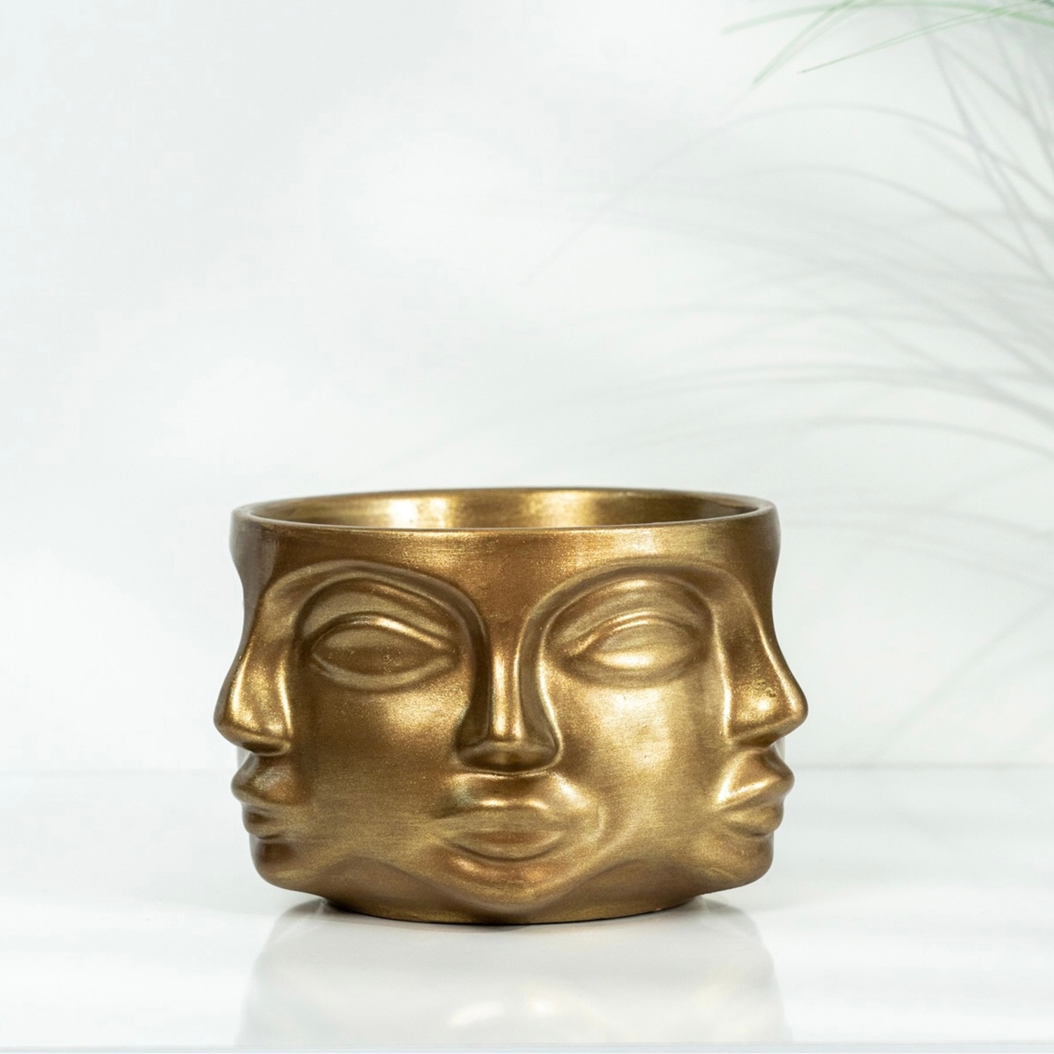 Adler Flower Pot 01