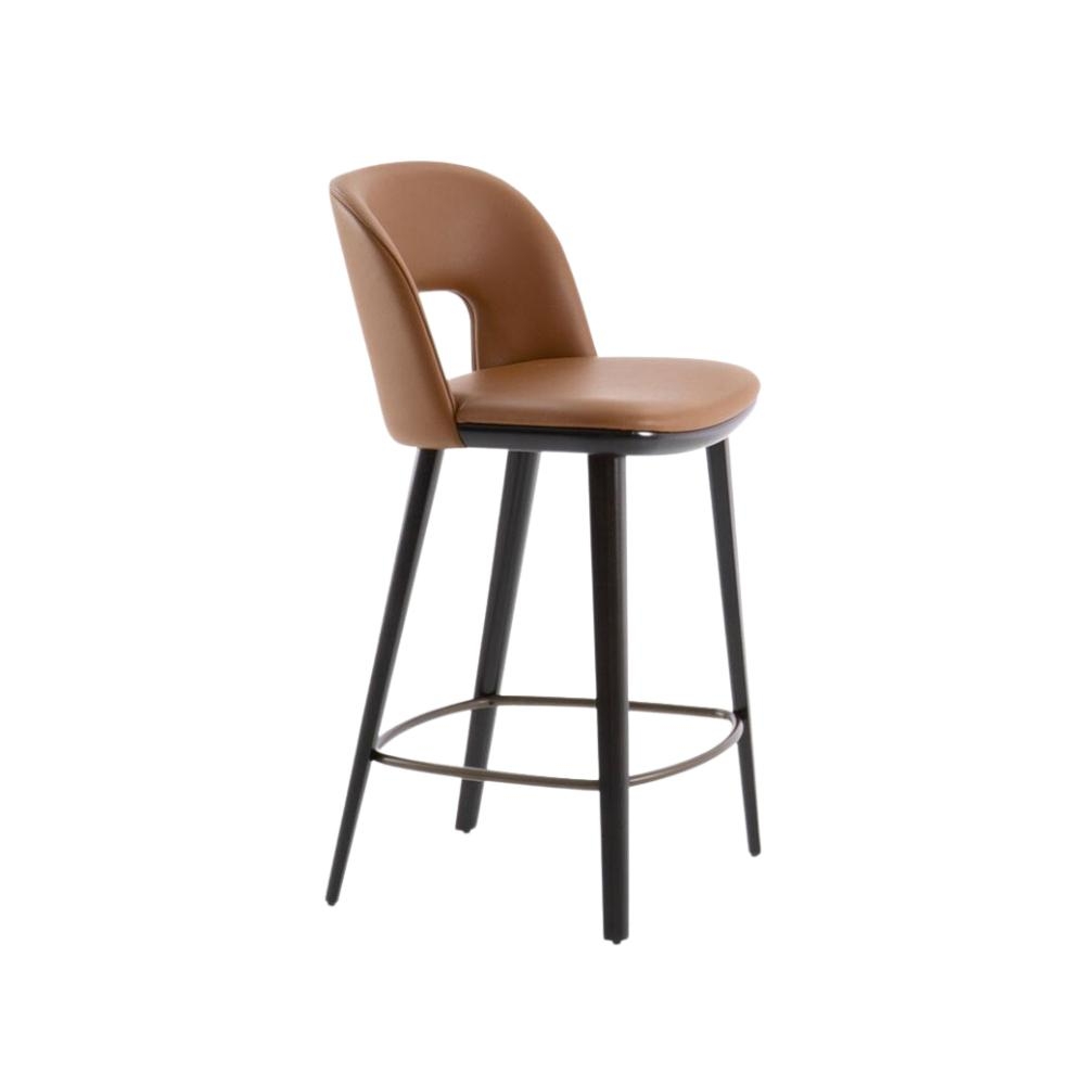 Emilia Ada / Bar Chair