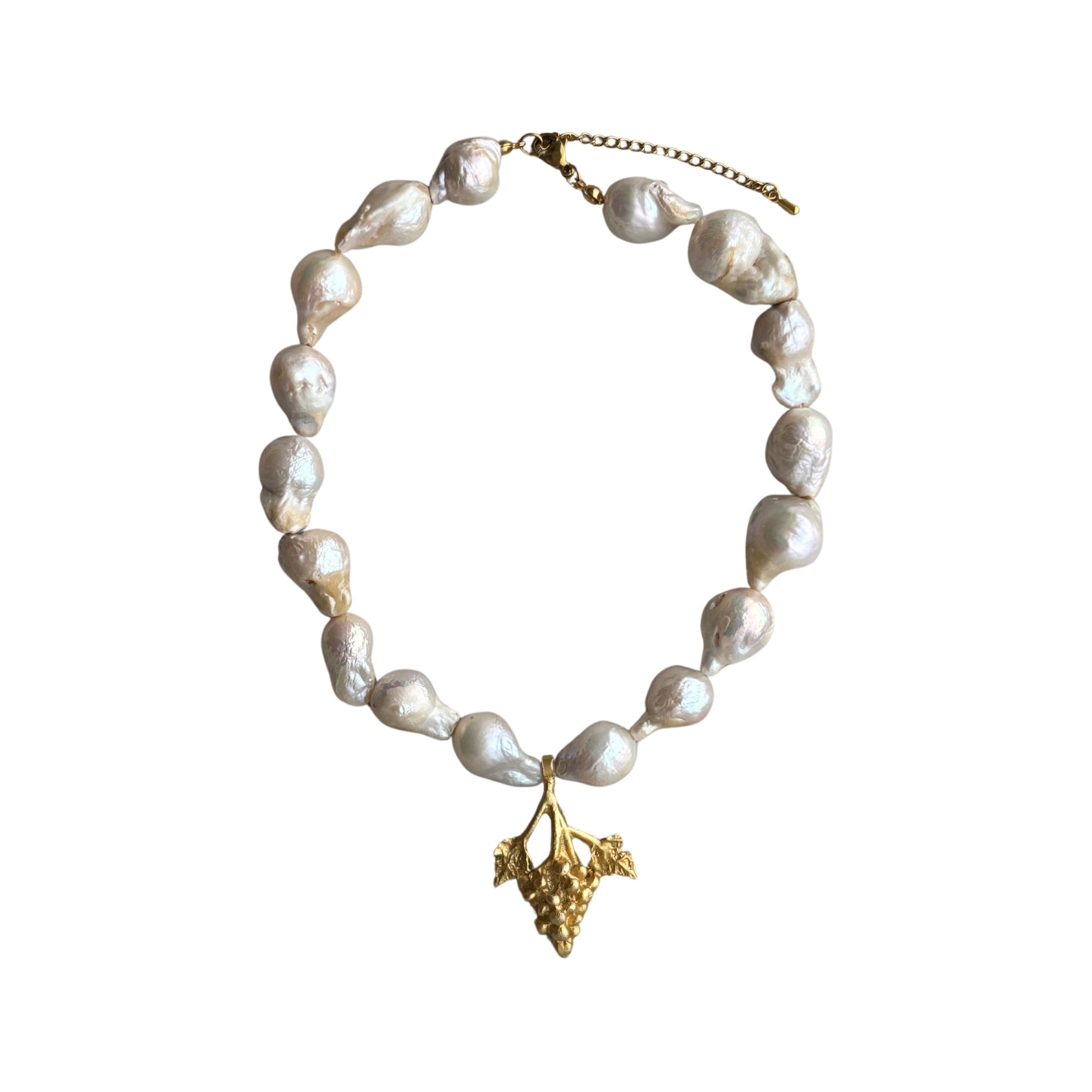 Nereid Pearl Necklace