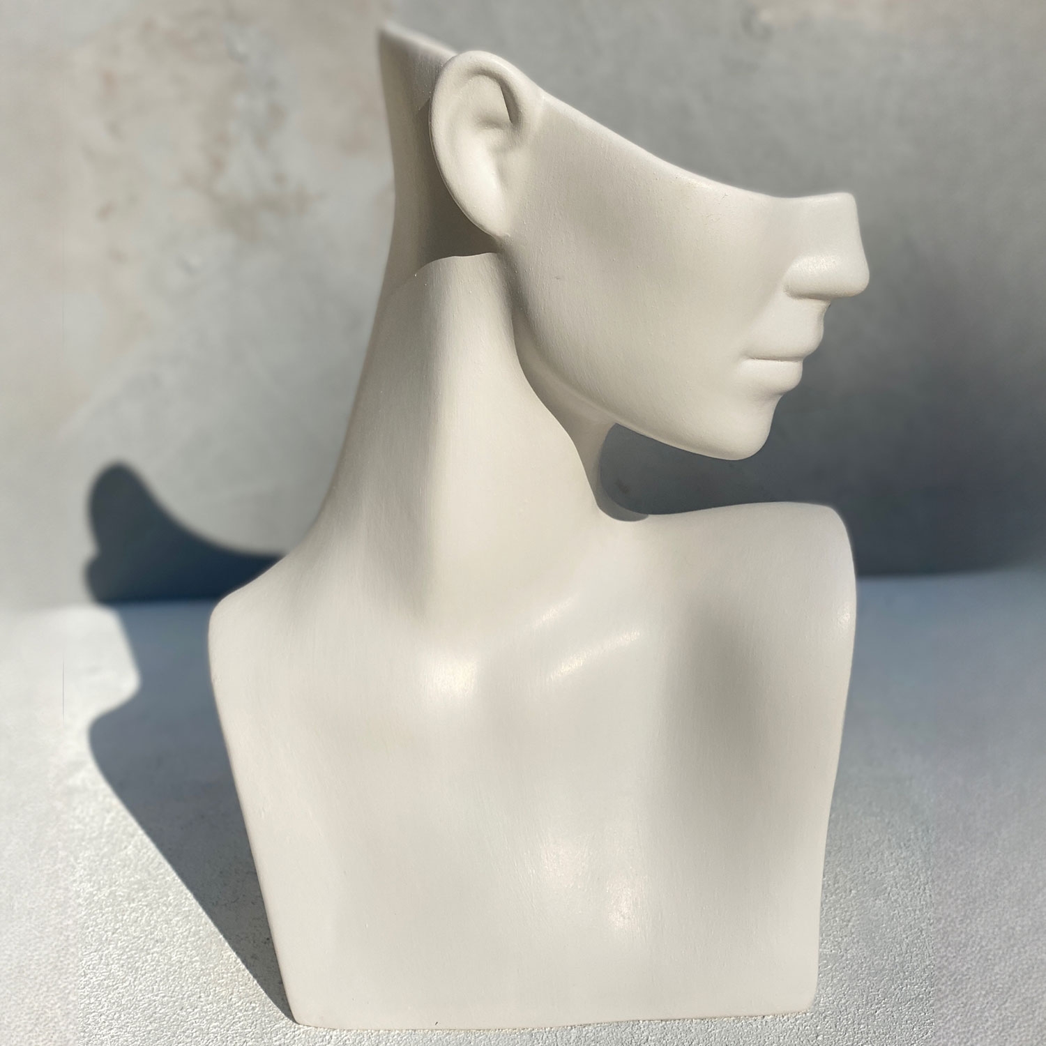 Femme Ceramic Bust White