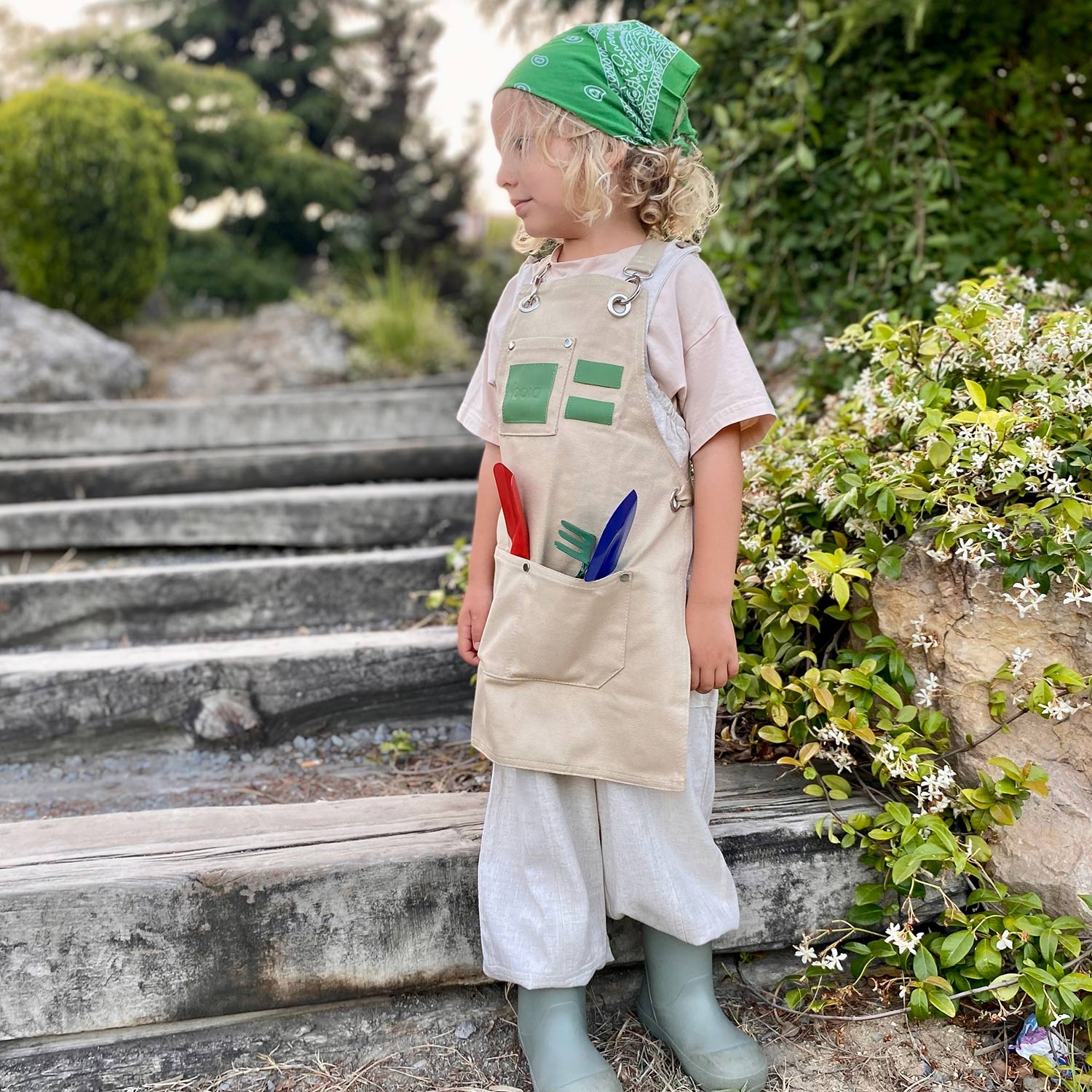 Activities Apron %100 Cotton