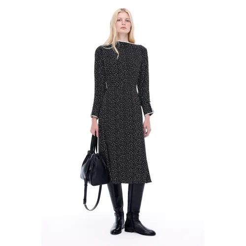 Abels Regular Fit Polka Dot Pattern Midi Length Asymmetrical Collar Dress