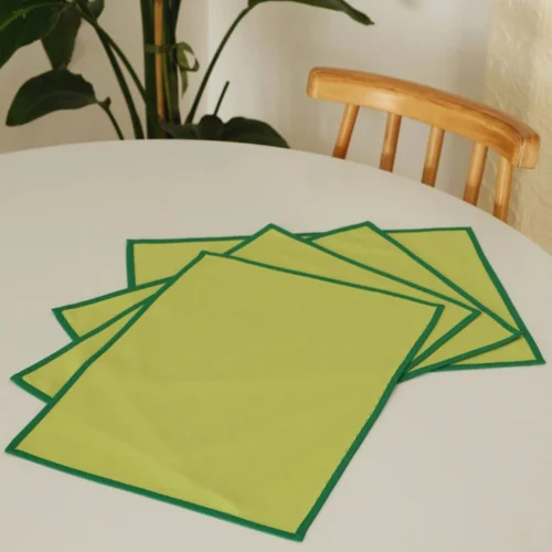 4-piece Pera Green Piping Detailed Duck Linen Washable, Stain-resistant Placemat Set