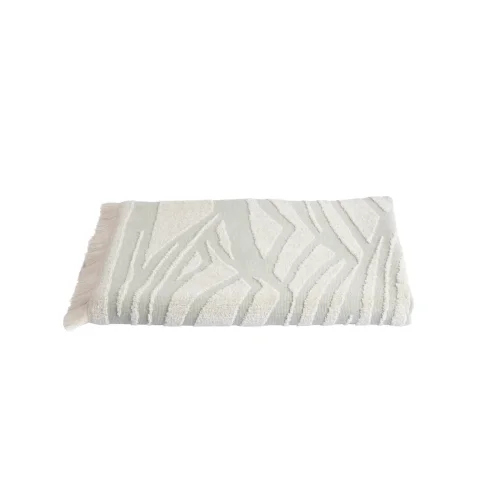Cascada Beach Towel