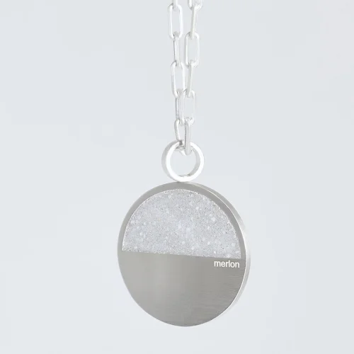 Revorta Necklace