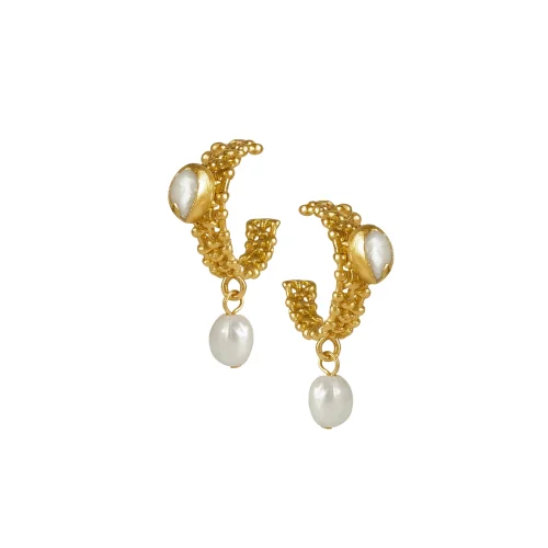 Pearl Earring