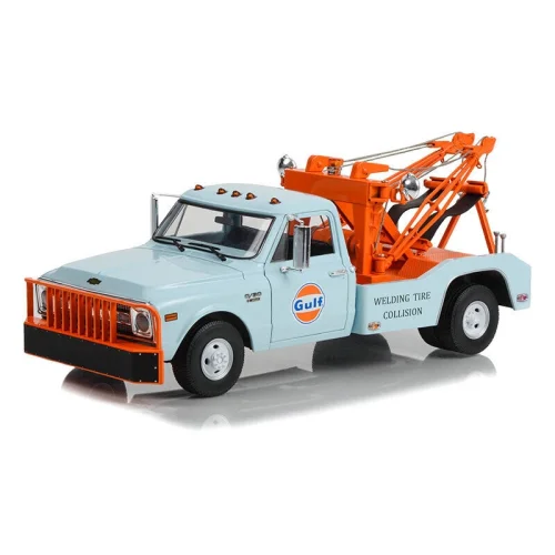 1:18 Greenlight 1969 Chevrolet C-30 Dually Wrecker - Gulf Oil