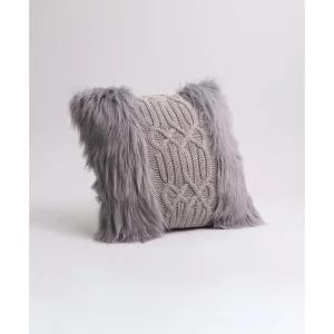 Lucca Pillow