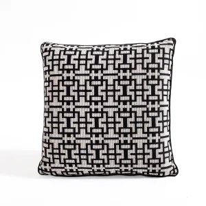 Labyrinth Patterned Velvet Cushion