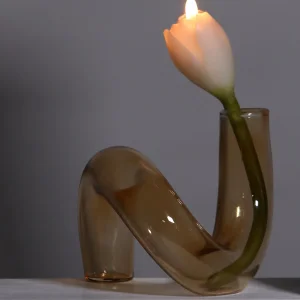 Amber Cam Vazo İçerisinde Lale Mum