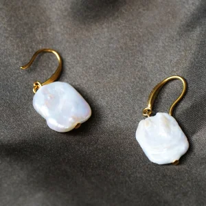 Real Pearl Stainless Steel Earrings - Elegant & Timeless Design