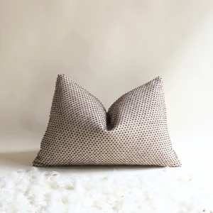 Dorelle Kahve Feather Pillow