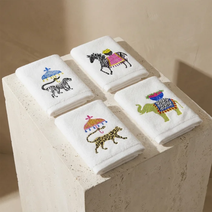 Hand Towel Set Of 4 Safari Animals Themed image 3