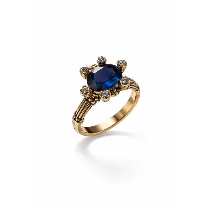 Royal Sapphire Ring image 3
