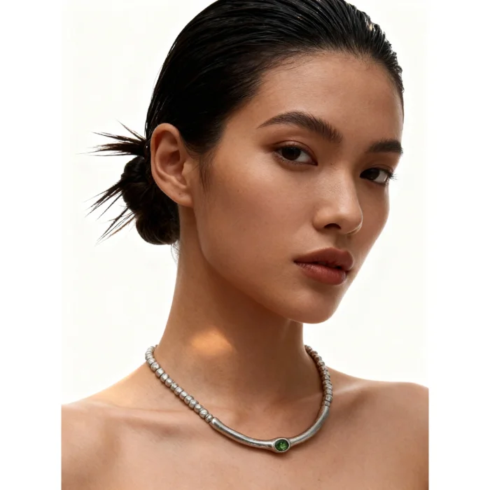 Veridia Necklace image 2