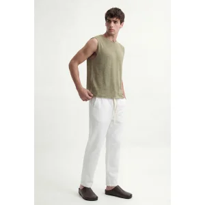 Textured Sleeveless T-shirt - 2