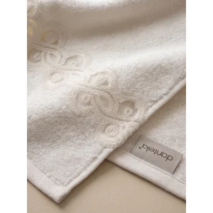 Viola 3-Piece Guipure Bath Towel Set - 4