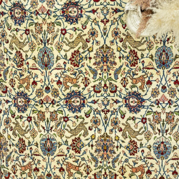 Kozlu Decorative Hand-Woven Rug - 3