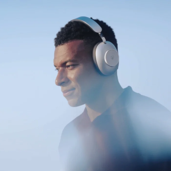 Leo Wireless Over-Ear Headphones - 4