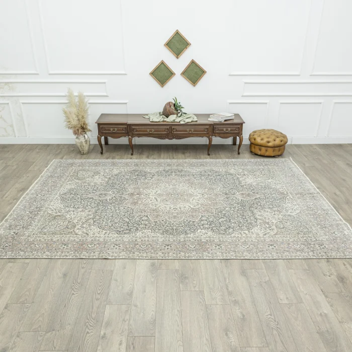 Barez Pastel Colored Hand-Knotted Rug 246x366 Cm - 2