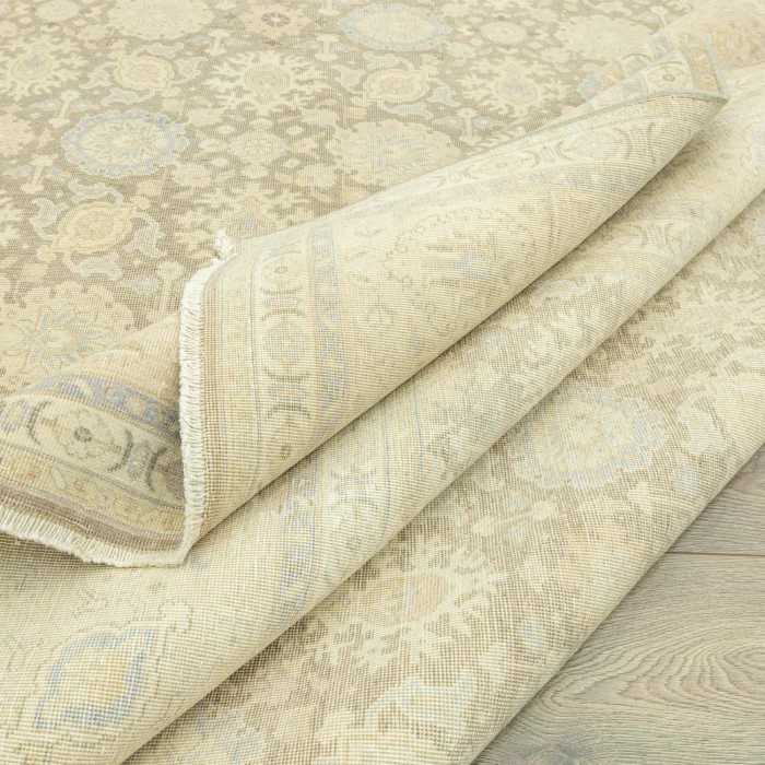 Vera Vintage Hand-Knotted Iranian Rug 296x383 cm - 4