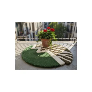 Minimalist Tufting Rug & Wall Decor - 4