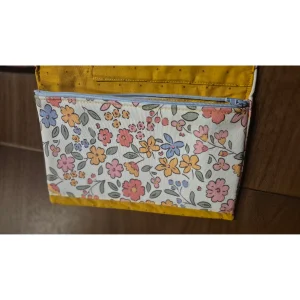 Foldable Floral Pen & Brush Case Organizer - 6