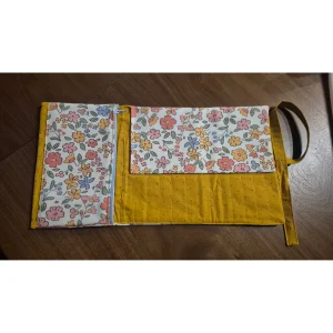 Foldable Floral Pen & Brush Case Organizer - 3