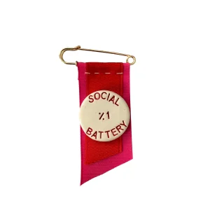 Social Battery %1 Kırmızı Stoneware Seramik Pin Broş - 1
