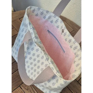 Minimal Leaf Pattern Handmade Shoulder Bag - 4