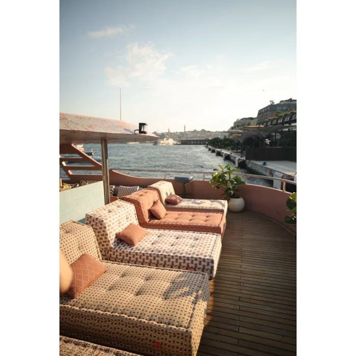 Rhythm Terracotta Daybed - 4