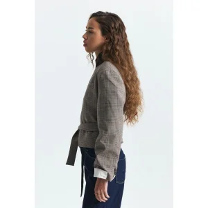 Padded Shoulder Belted Short Jacket - 4