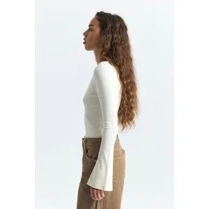 Bell Sleeve Basic T-shirt - 5