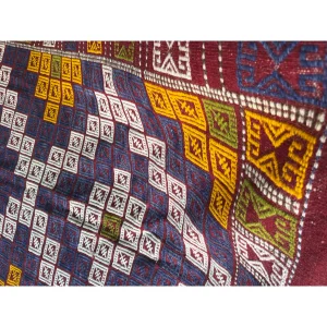 Vintage Geometric Patterned Hand-Woven Rug - 4