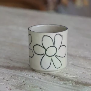 Muse Black Flower Stoneware Kupa