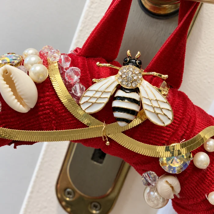 Red Velvet Christmas Sparkle Bee Wreath - 6