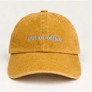Out Of Office Yazı Nakışlı Eskitme Hardal Unisex Şapka - 1