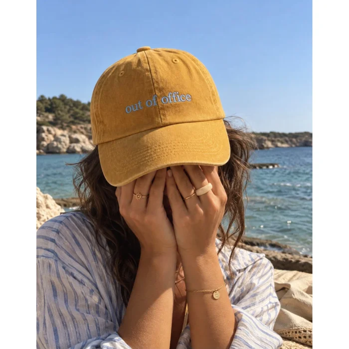 Out Of Office Yazı Nakışlı Eskitme Hardal Unisex Şapka - 5