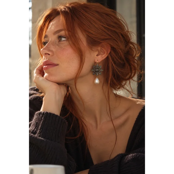 Baroque Pearl Emblem Earrings - 2